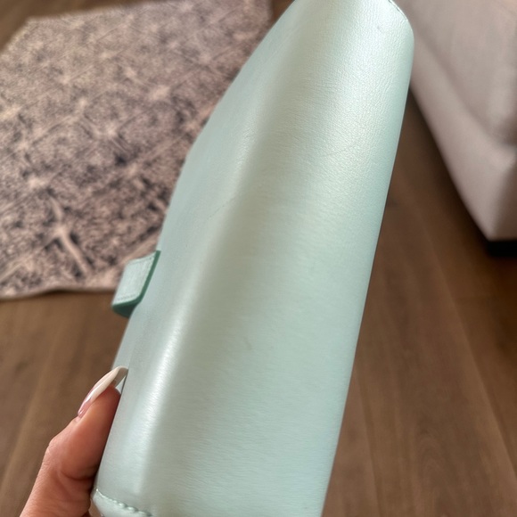 Franklin Covey Bella Binder Compact Size - Picture 2 of 11